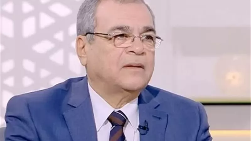 خبير الطاقة د.مدحت يوسف: أسعار الوقود تتأثر بالتوترات السياسية