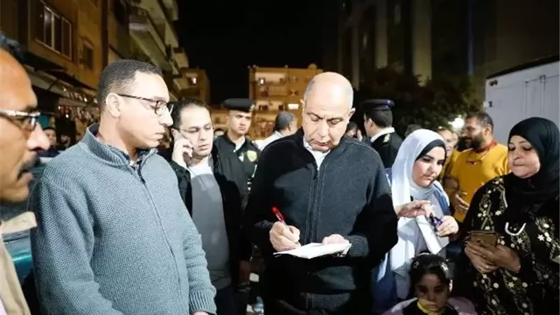 محافظ المنيا على رأس حملة لرفع الإشغالات بحي شمال