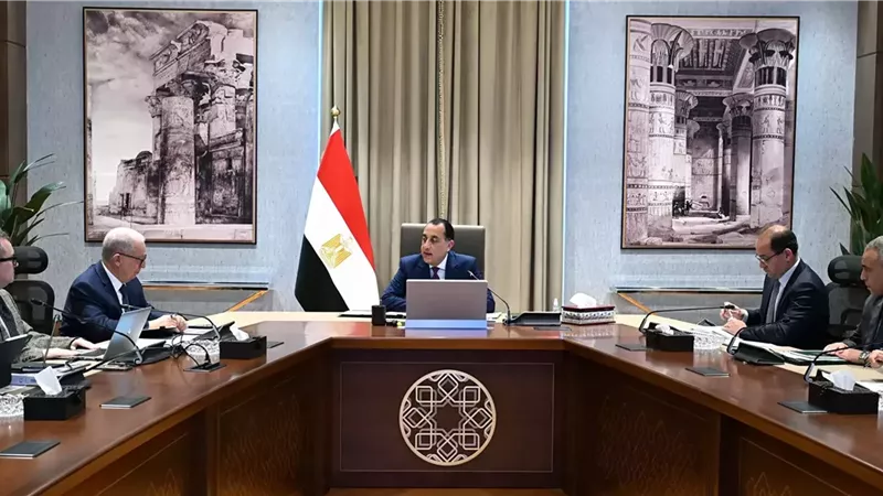 مدبولى: التوسع في الاستثمارات لمنظومة التأمين الصحي ومشروعات 