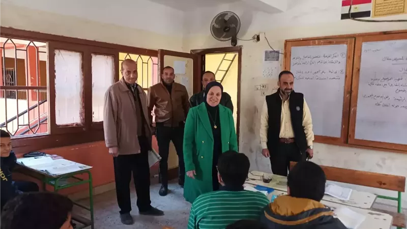 مدير تعليم القاهرة تتفقد مدرسة السلام الإعدادية بالوايلي
