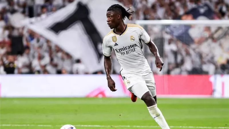 ريال مدرديد يطلب 50 مليون يورو لبيع كامافينجا