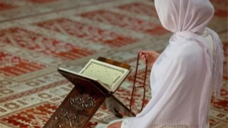 رأي فقهي في كيفية تعبد الحائض والنفساء إلى الله تعالى ليلة القدر