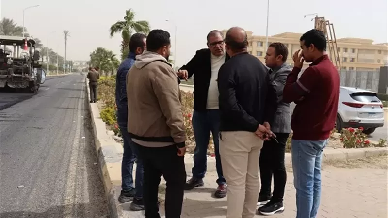 طفرة مرورية بالشيخ زايد.. رصف المحاور الرئيسية والحي الخامس