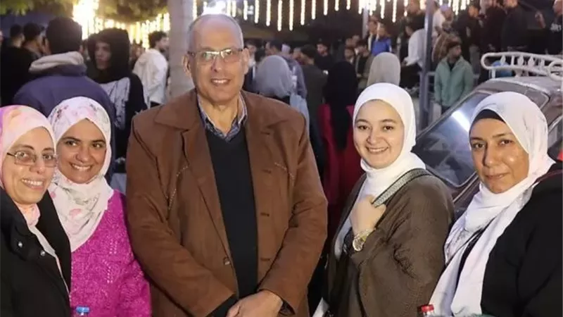 الجامعة المصرية الروسية تنظم حفلات إفطار للطلاب وسط أجواء مبهجة.. صور