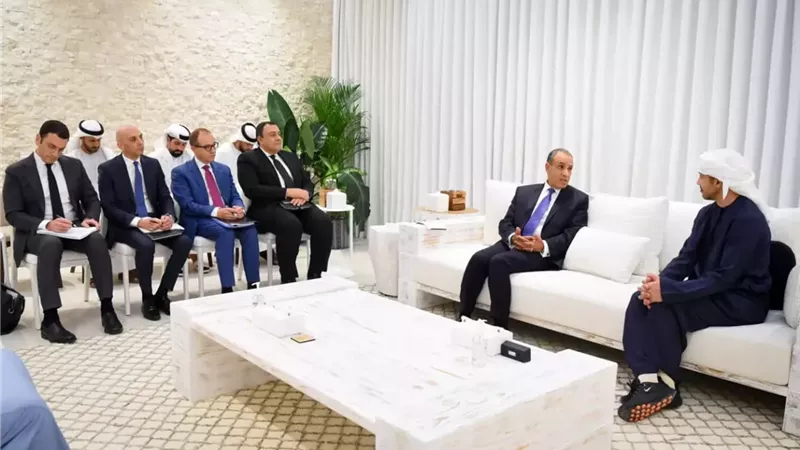 وزير الخارجية ينقل رسالة تضامن من رئيس الجمهورية إلى الإمارات الشقيقة