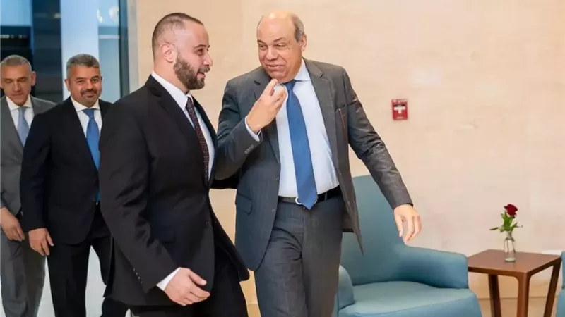 رابطة الطيارين تشيد بتجديد الثقة في الحفني واستمراره وزيرا للطيران