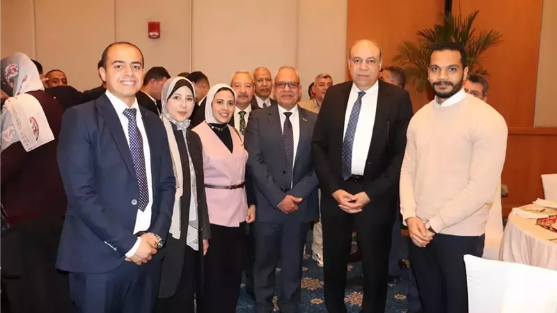 الأكاديمية المصرية لعلوم الطيران تقيم حفل إفطارها السنوى