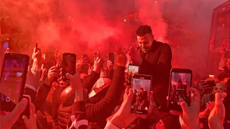 محمد إمام يعرب عن سعادته ويعلن إنتهاء تصوير 