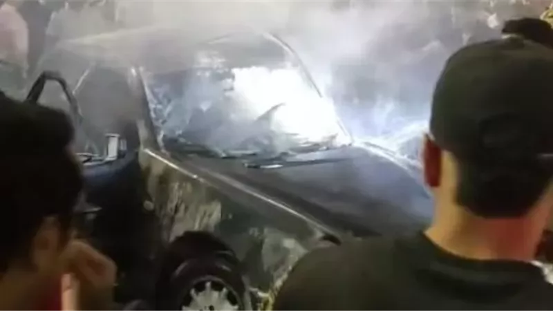 مصرع مواطن وإصابة آخر فى تفحم سيارة على طريق السويس