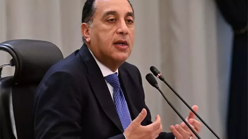 رئيس الوزراء يهنيء وزير الخارجية بمناسبة يوم الدبلوماسية المصرية