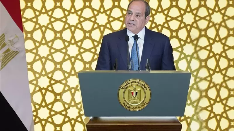 الرئيس السيسي: التحديات التى تواجهنا تتطلب منا صبراً جميلاً وعزماً لا يلين