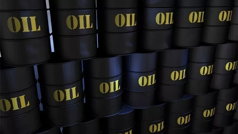 رويترز: العقود الآجلة للخام الأمريكي تنخفض بنسبة 5.28%