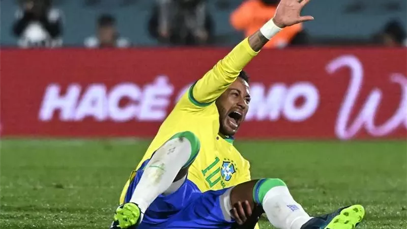 استبعاد نيمار من قائمة البرازيل لمواجهتى فرنسا وكرواتيا