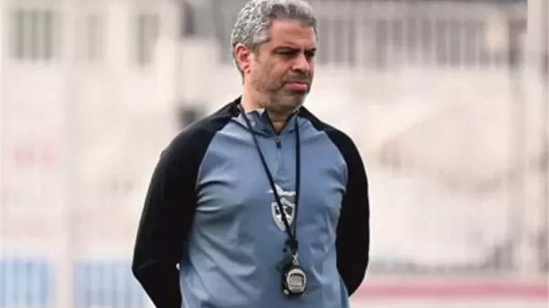 معتمد جمال يدرس التدوير في مركز حراسة المرمي