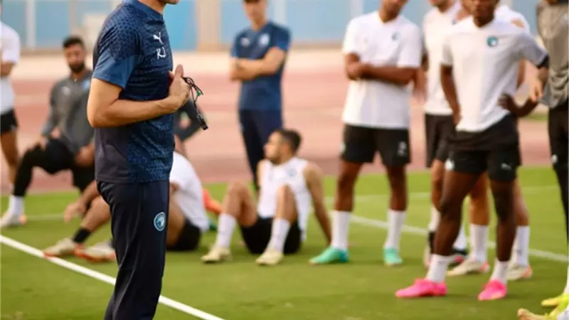 يورتشيتش يُعلن قائمة بيراميدز لمباراة بتروجيت في كأس مصر اليوم
