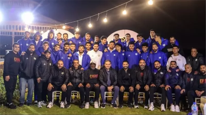 لاعبو الإسماعيلي يجتمعون على مائدة حسني عبد ربه .. بالصور
