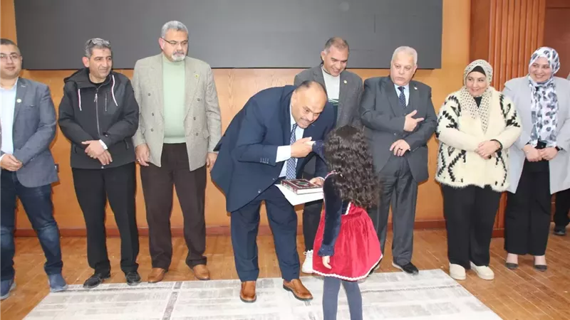 نقابة مهندسين الإسماعيلية تكرم حفظة القرآن الكريم..صور