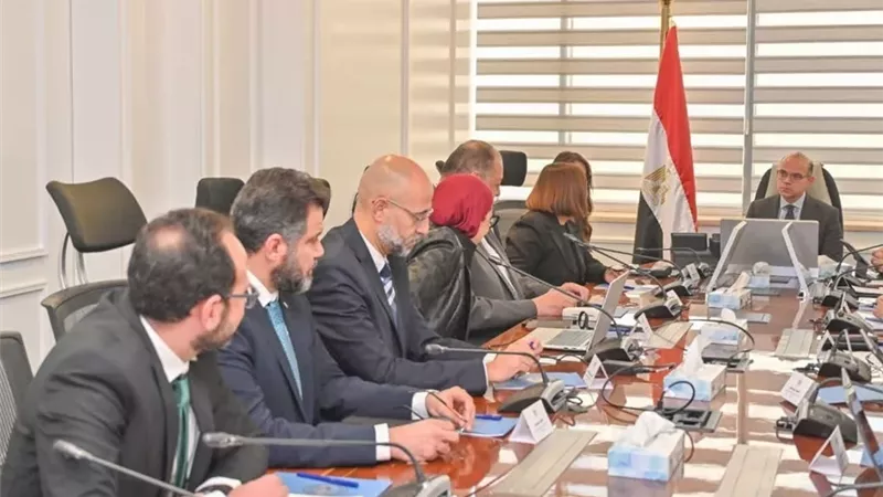وزير الاستثمار : نعمل على تطوير اطار متكامل لحوافز التصدير