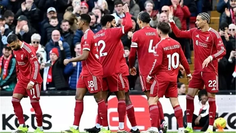 ليفربول يقسو علي جالطة سراي برباعية ويتأهل لربع نهائي دوري الأبطال