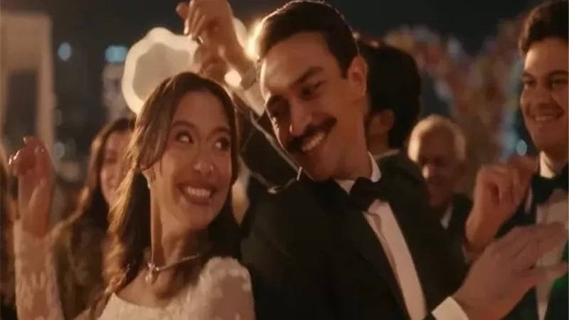 حمل چلا هشام وسعادة غامرة لـ أحمد غزي بالحلقة 29 من رأس الأفعى