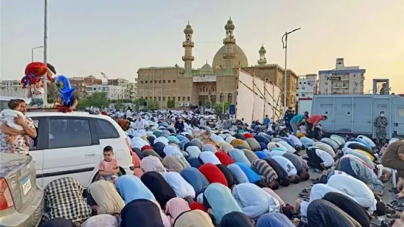 صلاة العيد في القاهرة والجيزة والقليوبية على 6.24 صباحا