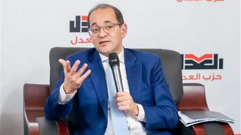 وزير المالية.. في حوار مفتوح مع قيادات ونواب حزب «العدل»