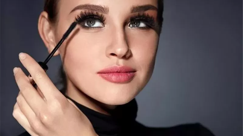 قبل العيد.. احذري وصلات الرموش