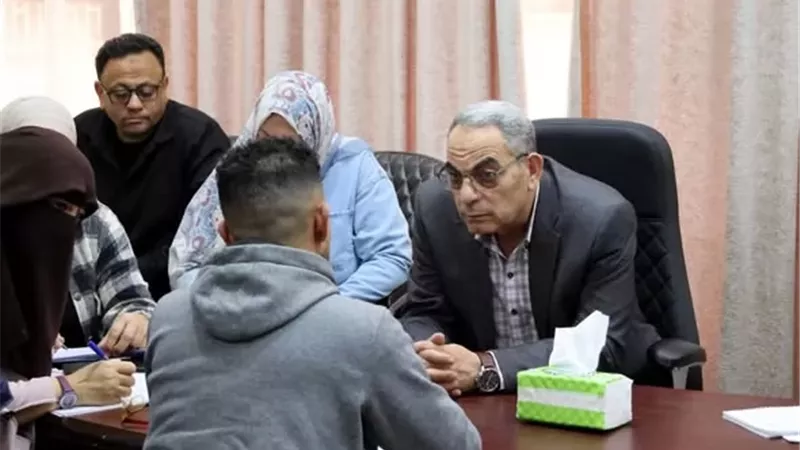 مشروعات صغيرة ودعم مالي من محافظ الإسماعيلية في لقاء المواطنين