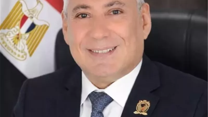 رئيس جامعة المنيا يُهنئ الرئيس السيسي بعيد الفطر المبارك