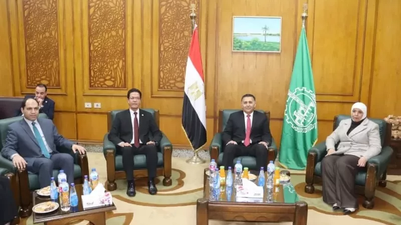 محافظ القليوبية يستقبل المهنئين بـ عيد الفطر بديوان عام المحافظة
