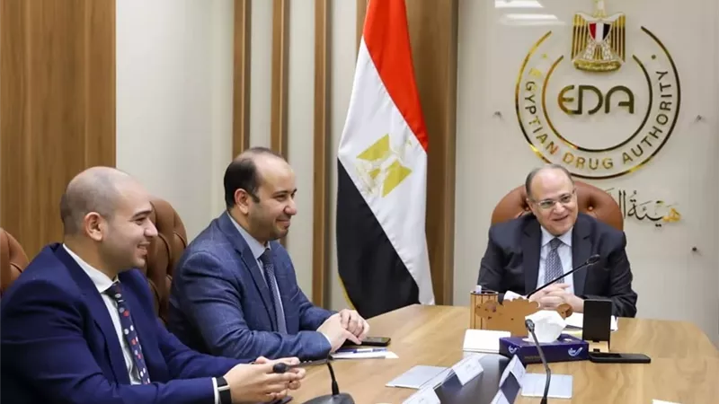 تعاون مصري و دولي لدعم و تطوير الصناعة الدوائية