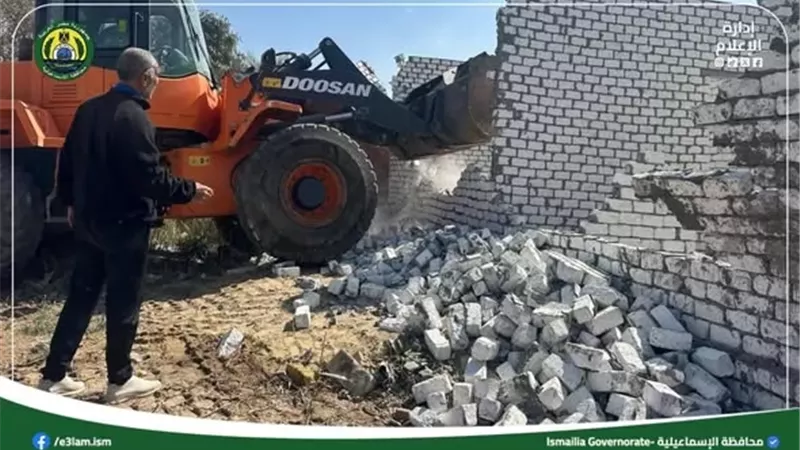 إزالة فورية لتعديات البناء المخالف بالإسماعيلية في العيد