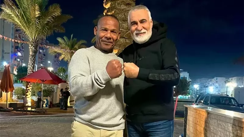 الشحات مبروك يشارك متابعيه أحدث ظهور برفقة طارق الدسوقى