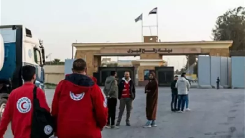 معبر رفح يستقبل دفعة جديدة من العائدين الفلسطينيين