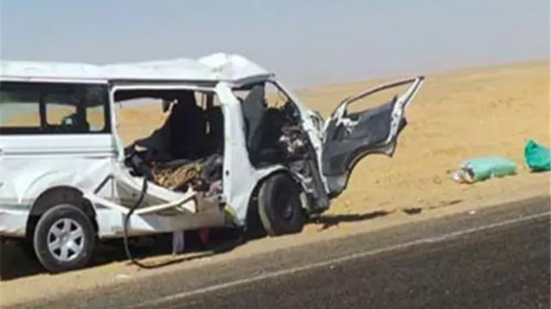 إصابة 9 إثر انقلاب سيارة أجرة على الطريق الزراعي الشرقي فى قنا