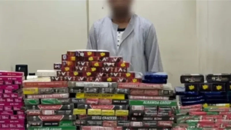 خلال حملات أمنية.. ضبط 100 ألف قطعة ألعاب نارية