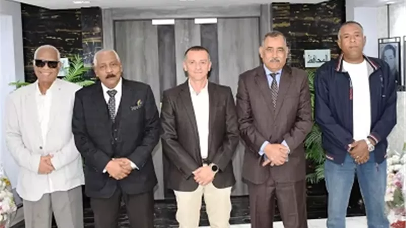 مجلس أسوان يقدم التهنئه لمحافظ اسوان وطالبوا بدعم الفريق ماليا