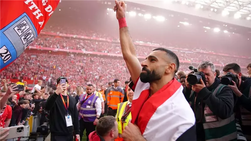 رئيس بعثة منتخب مصر يكشف موقف محمد صلاح من مباراة إسبانيا