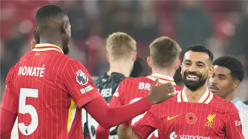 الملك .. كوناتي يتغني بـ محمد صلاح بعد اعلان رحيله عن ليفربول