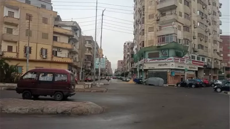 الطقس السيئ..أمطار غزيرةو يرودة في الإسماعيلية ..صور