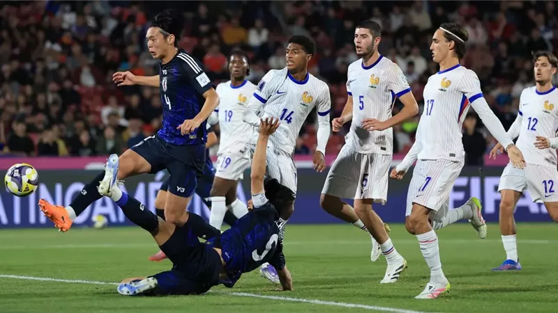 إصابة جديدة تربك حسابات مدرب المنتخب اليابانى قبل المونديال