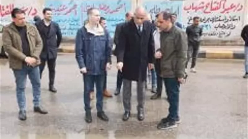 محافظ كفرالشيخ يتفقد جهود كسح مياه الأمطار