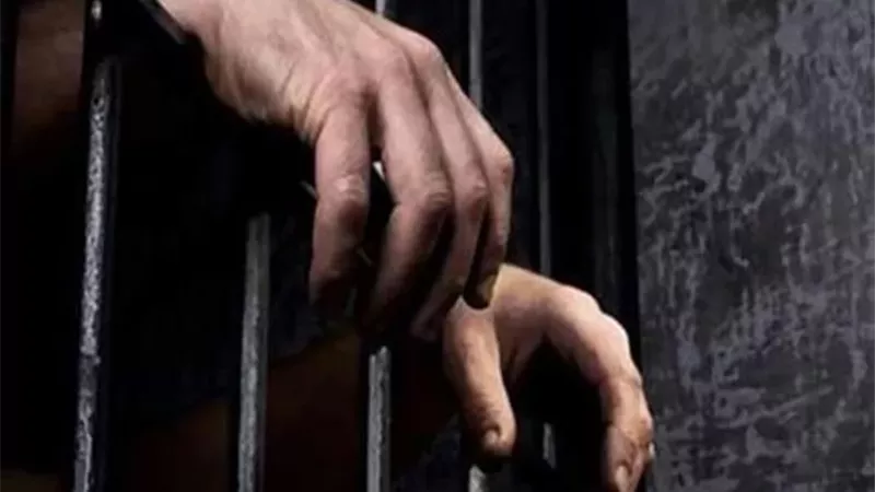 حبس عاطل لاتهامه بالإتجار فى الحشيش بالجيزة 4 أيام