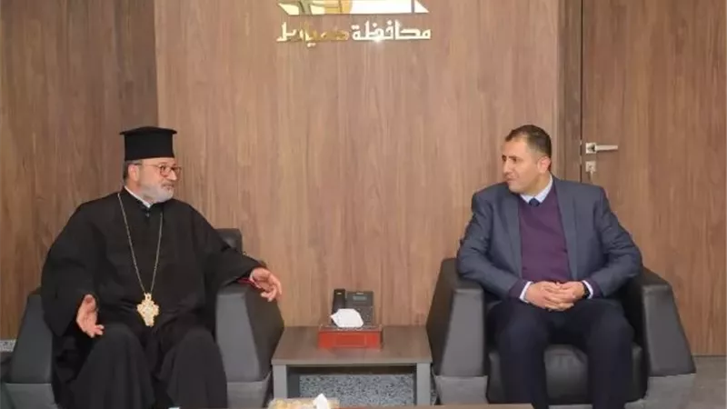 محافظ دمياط يستقبل راعى كنيسة الروم الأرثوذكس