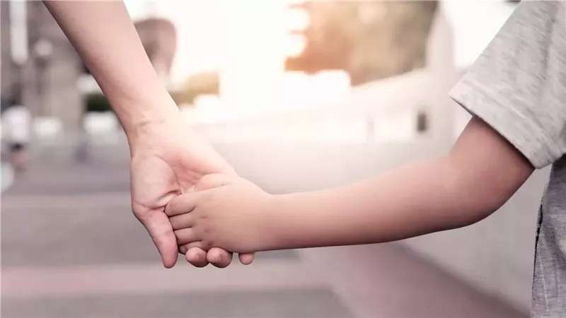 أحكام حضانة الأم بعد الزواج في الشريعة الإسلامية