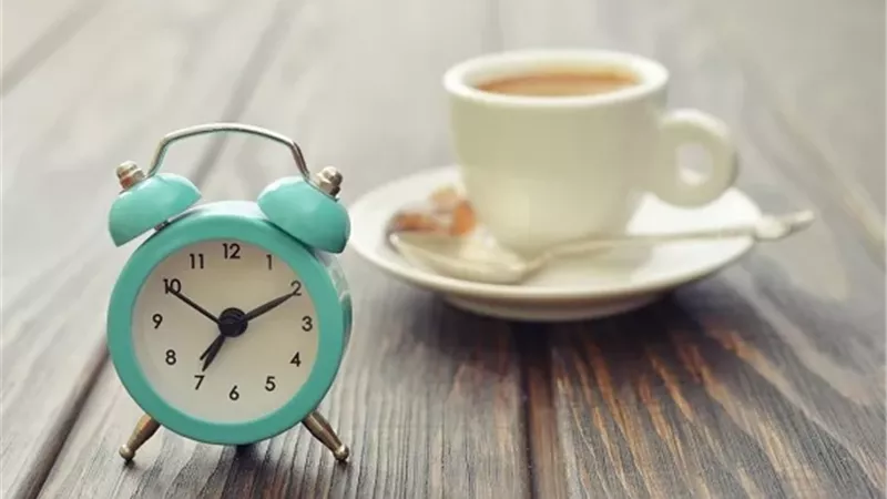 متى تشرب قهوتك صباحا؟ .. تعرف على التوقيت المثالي لبداية يوم متوازن