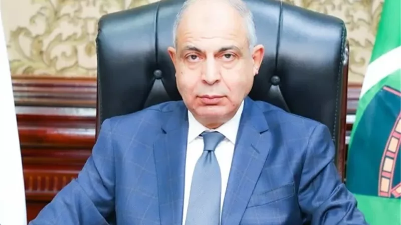محافظ المنيا يوجّه بتطبيق قرار رئيس الوزراءبشأن غلق المحال9مساءً