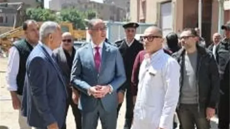 محافظ الجيزة يتابع انتظام سير العمل بمستشفى أم المصريين