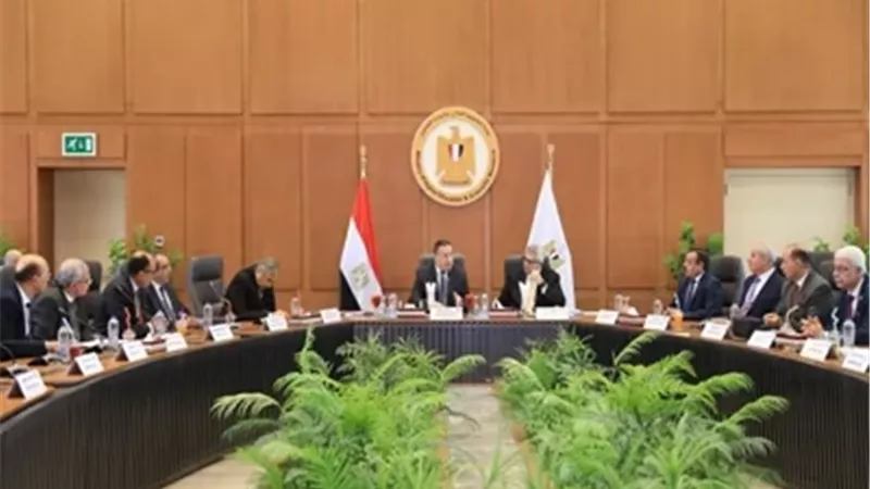 إطلاق حملة توعوية لطلاب الجامعات والمعاهد لترشيد استهلاك الطاقة