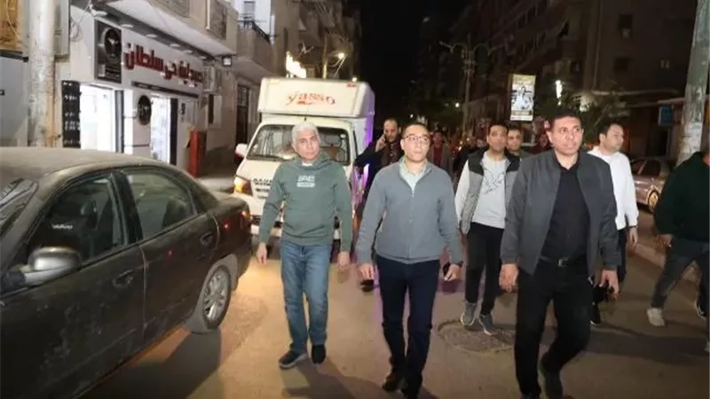 نائب محافظ المنيا والسكرتير العام يقودان حملة لمتابعة قرار غلق المحال